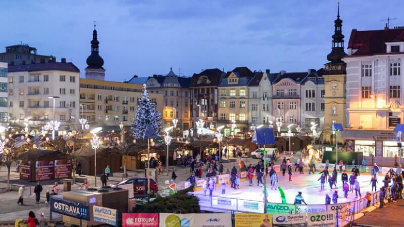vanocni-trhy-ostrava-masarykovo-namesti-1